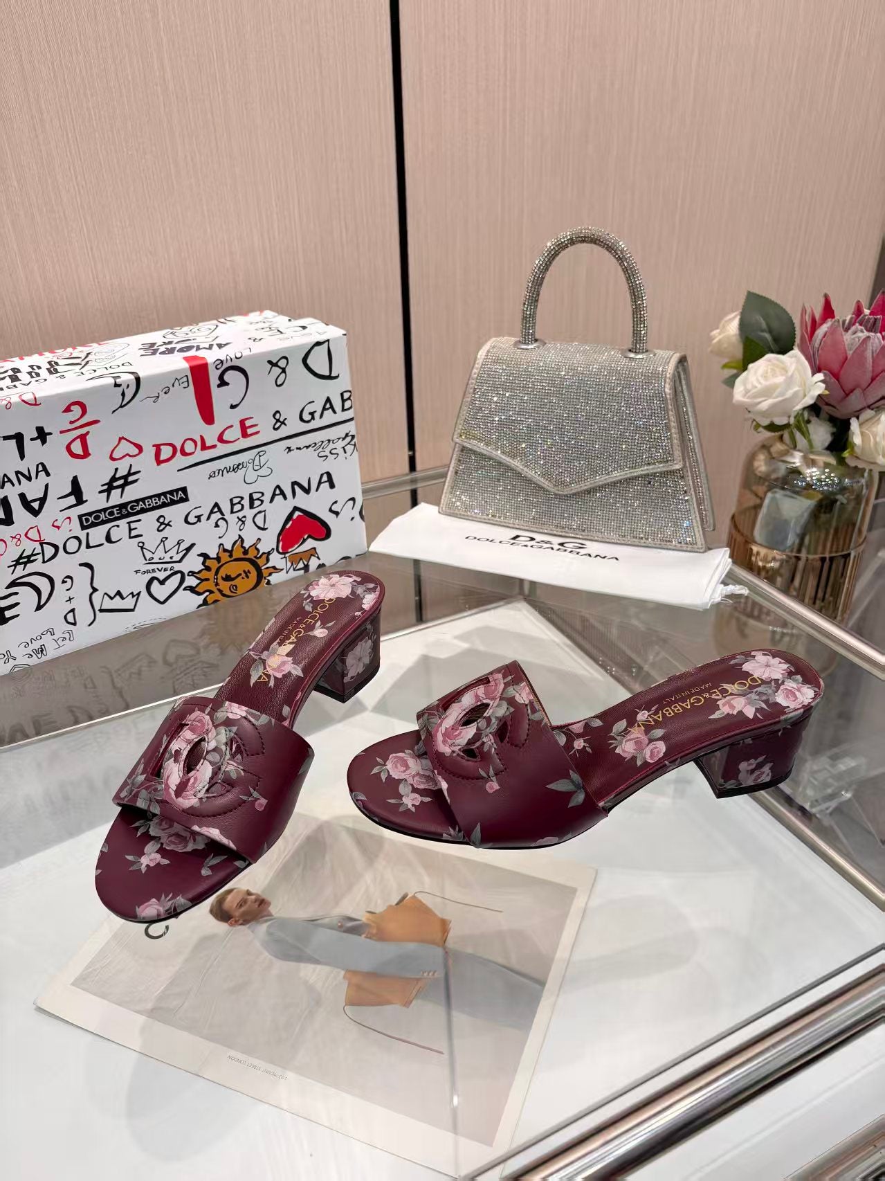 Z2X66A43 Popular high-quality leather slippers