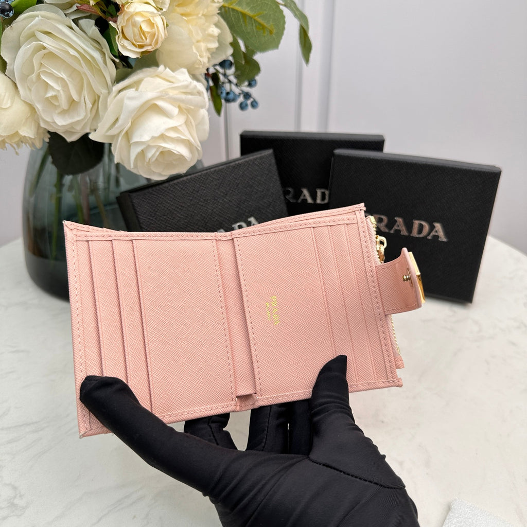 B1P36P2 Popular card holder