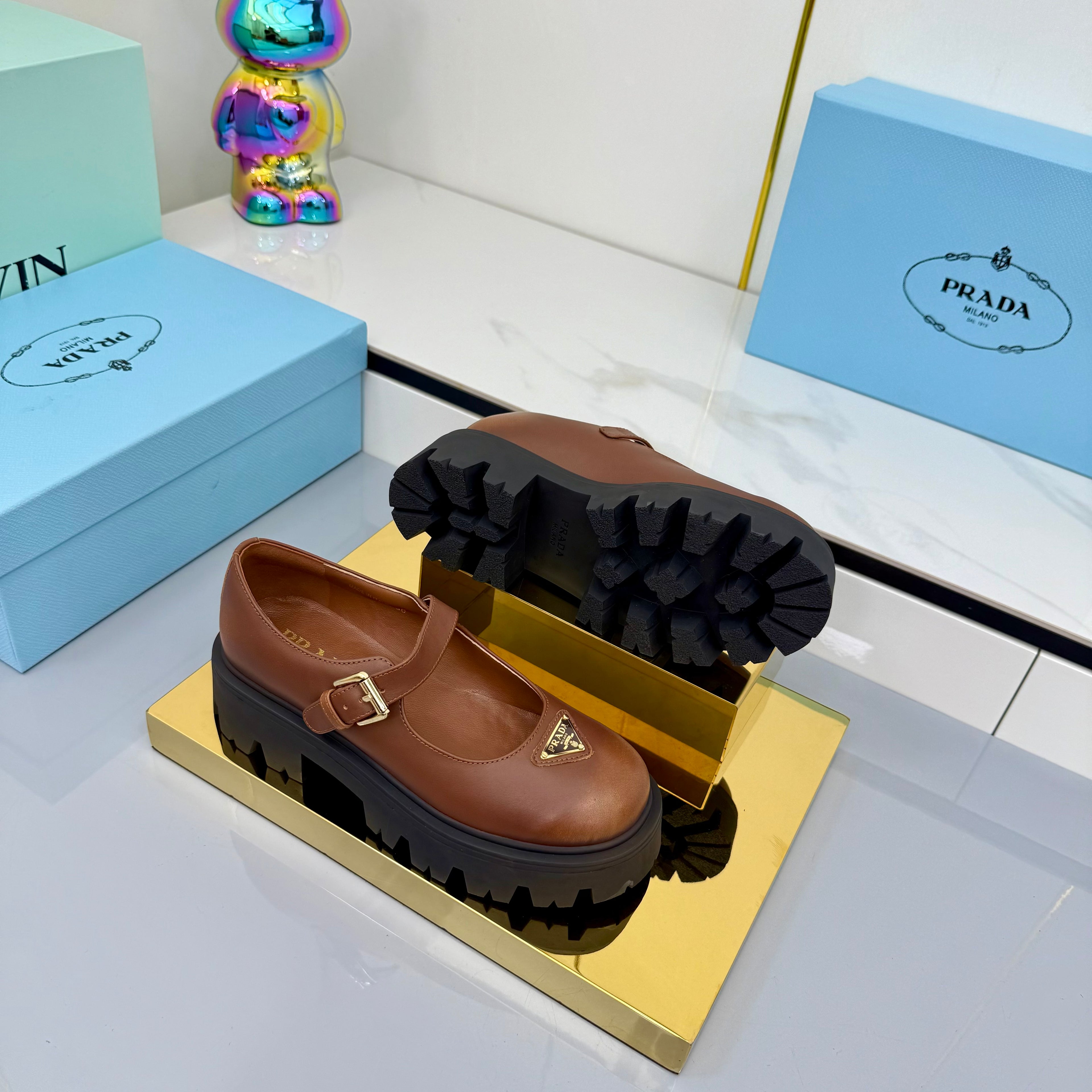 Z2Q105P308 Popular high-quality Shoes