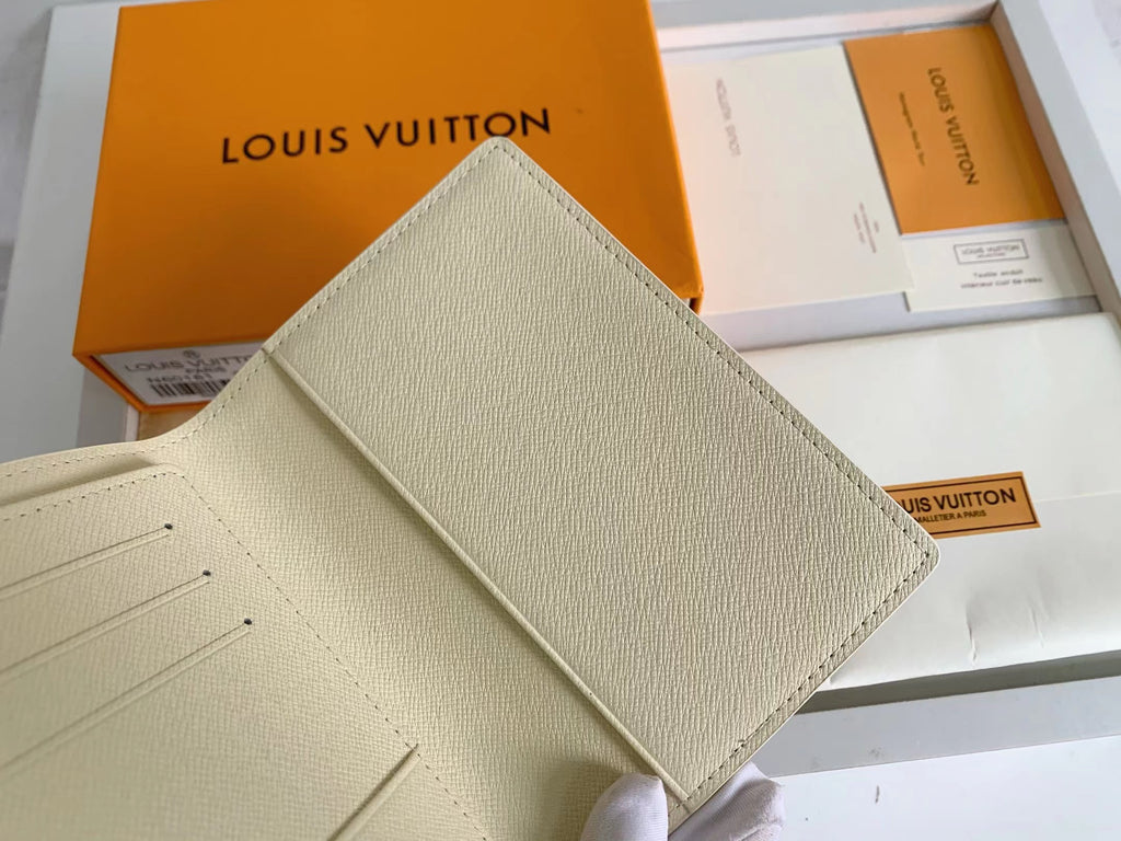 B1A42E300 Popular  leather wallets