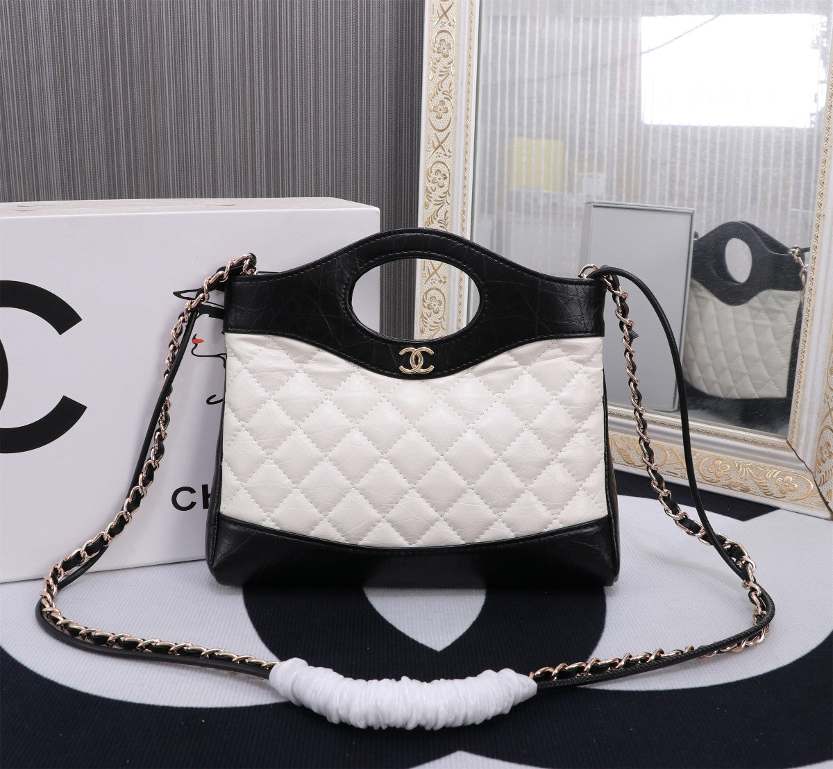 B12X44E310 Popular  leather bag 