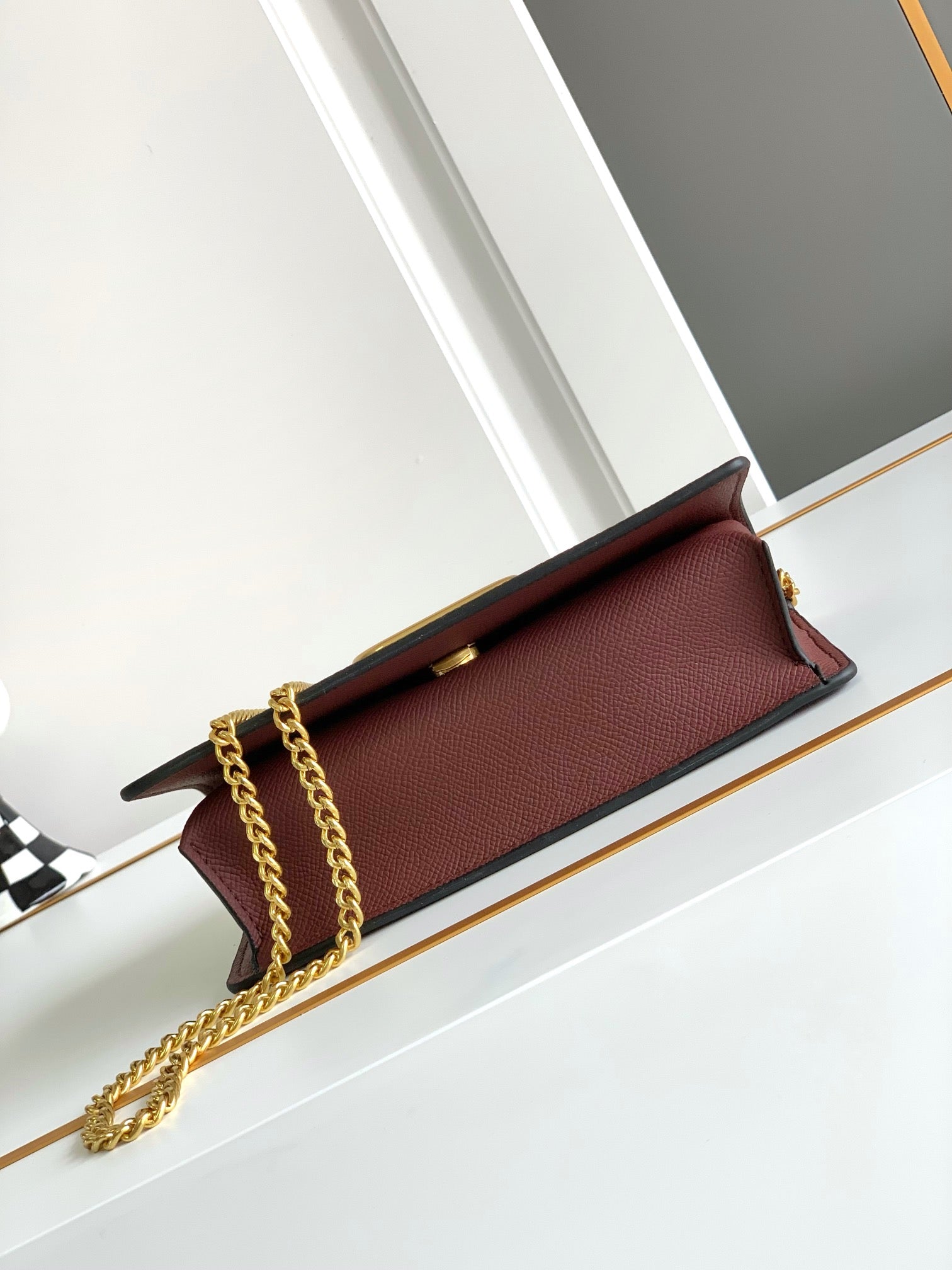 B1X44VL272 Popular leather bag 