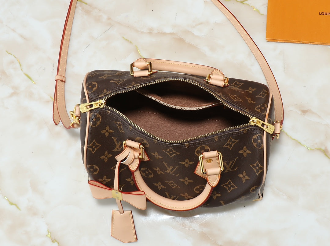 B1W25E87 Popular  leather bag