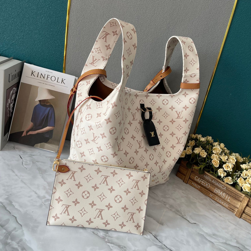 B1X34E274 Popular   leather bag 