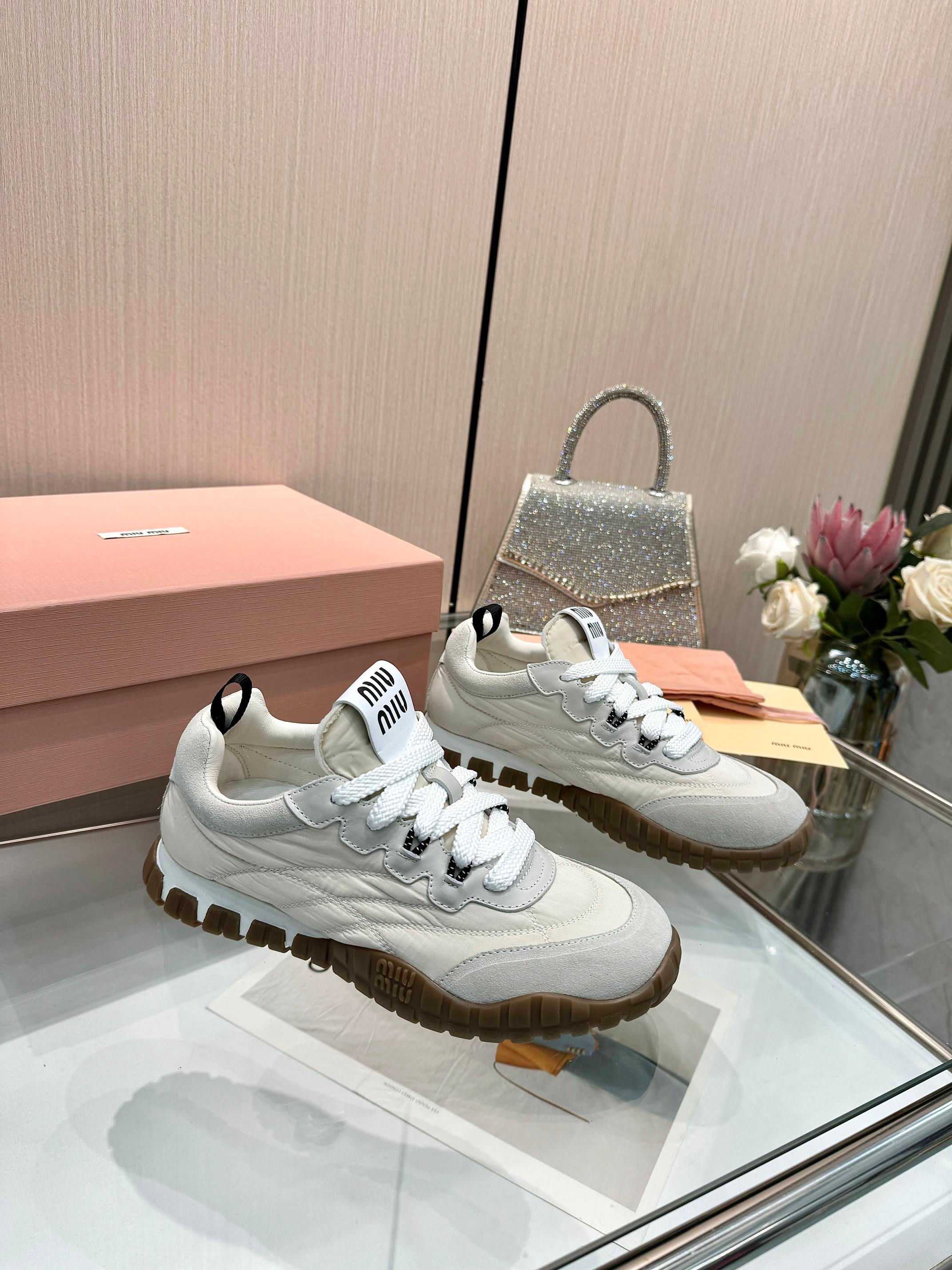 Z2Q95A18 Popular high-quality shoes