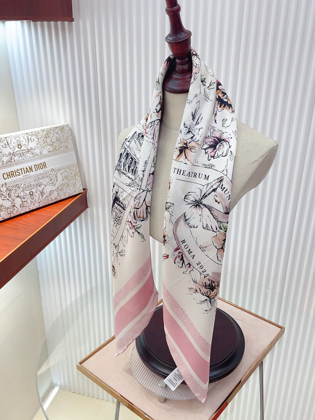 W1N36D27 Popular Silk Scarve
