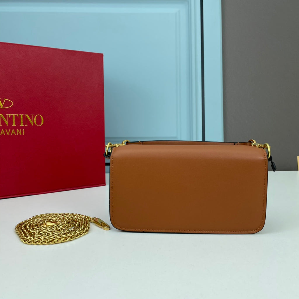 B1W35VL114 Popular  leather bag