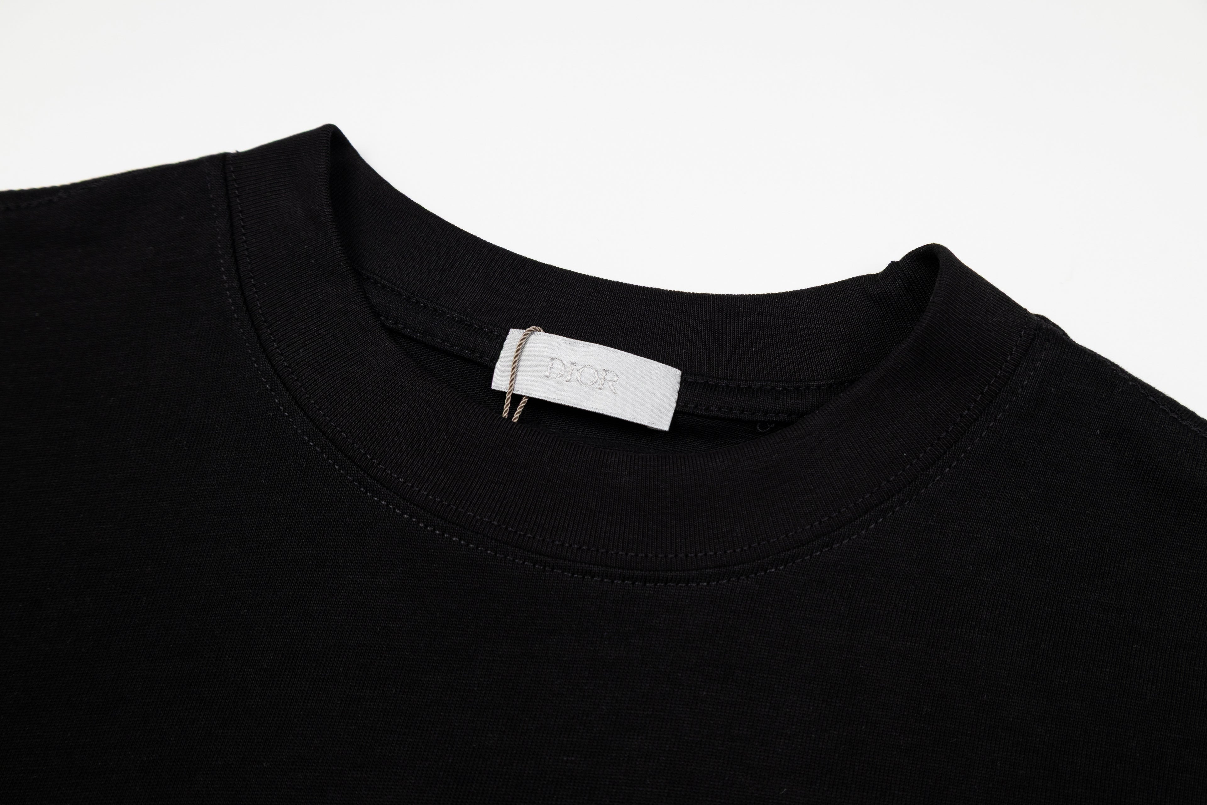 U1R76D29 Popular T-shirts