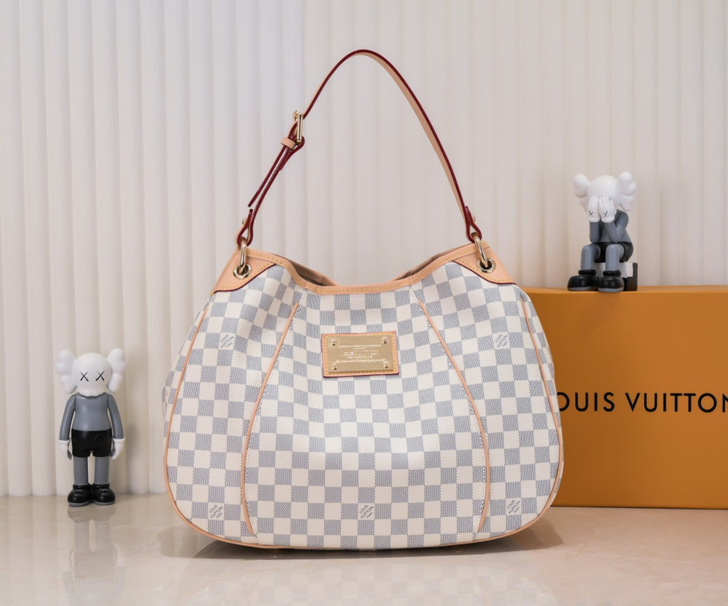 B1X43E63 Popular   leather bag 