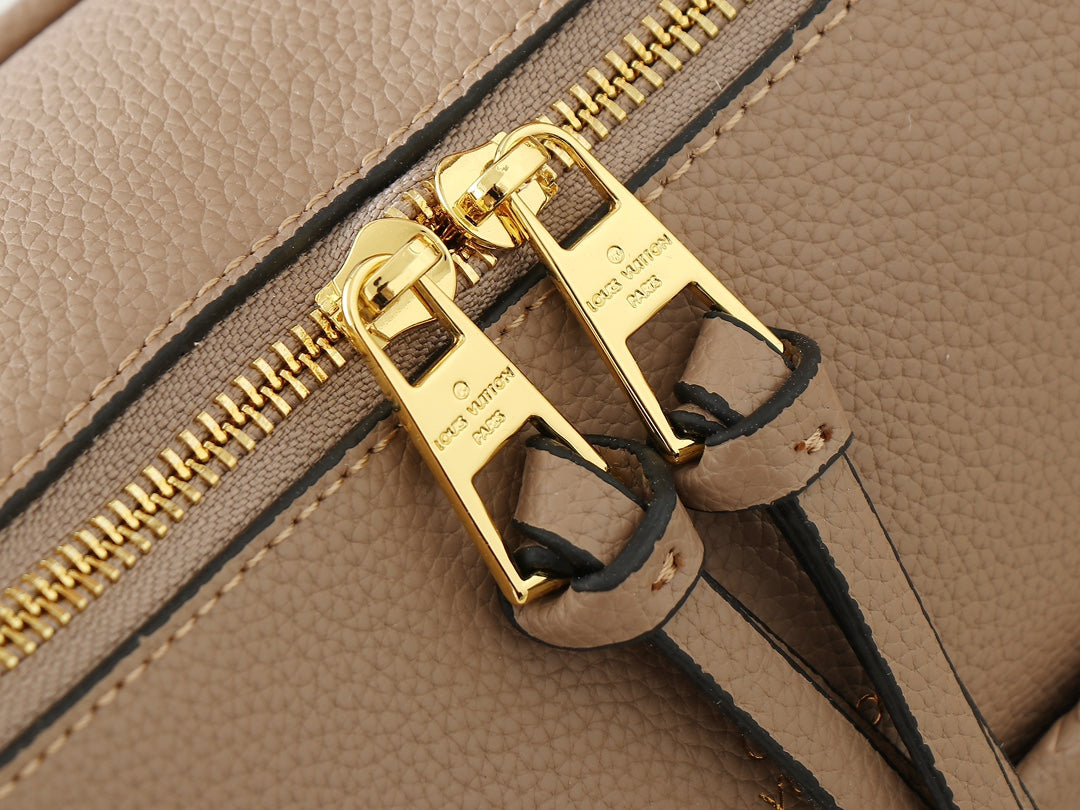 B1W35E115 Popular leather bag