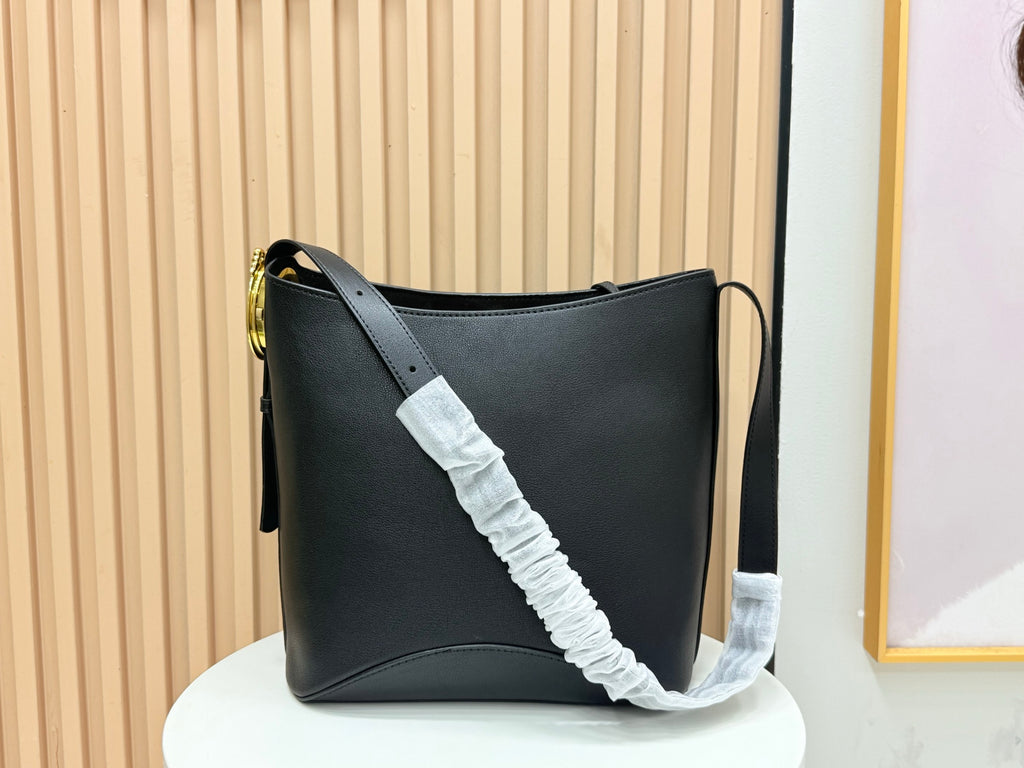 B1R76D45 Popular leather bag