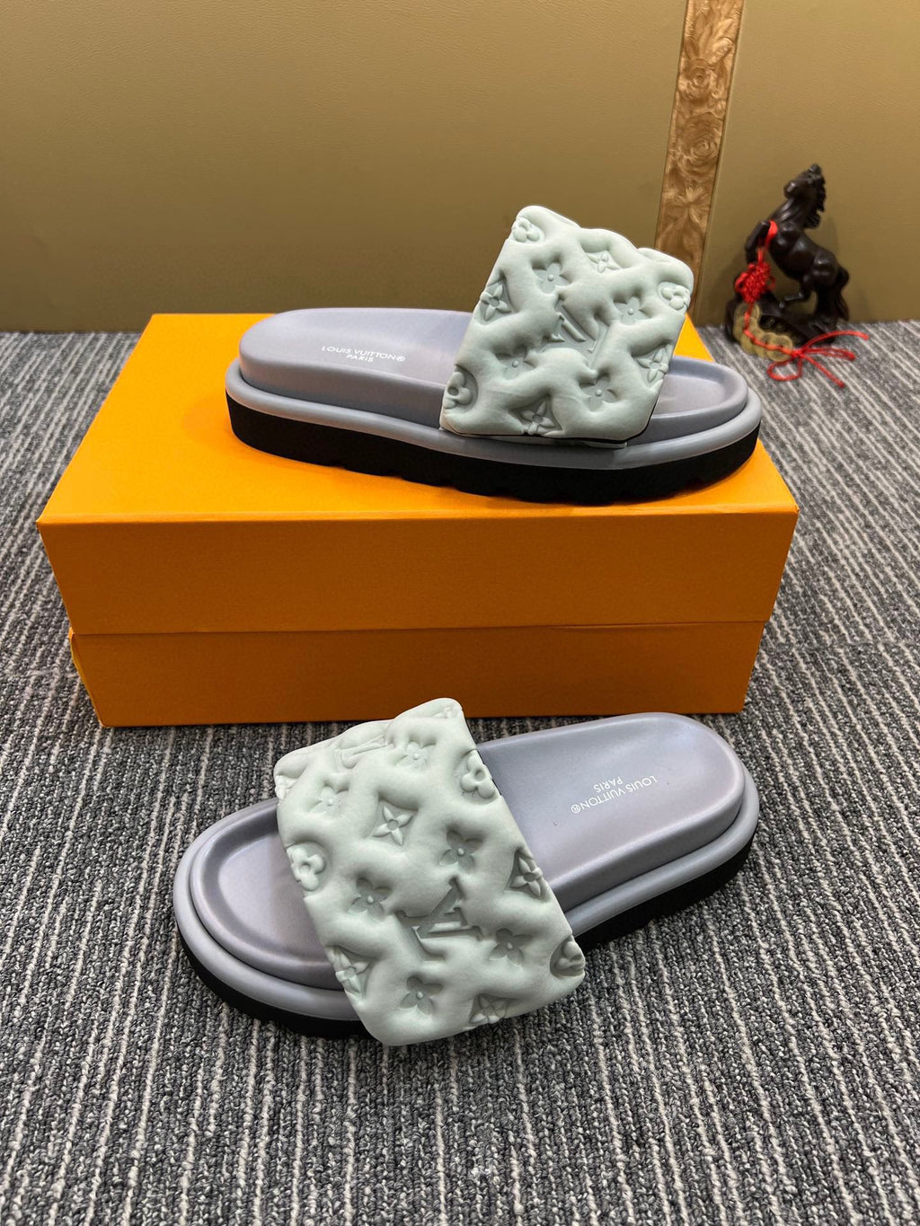 Z5YE116 Popular Slippers
