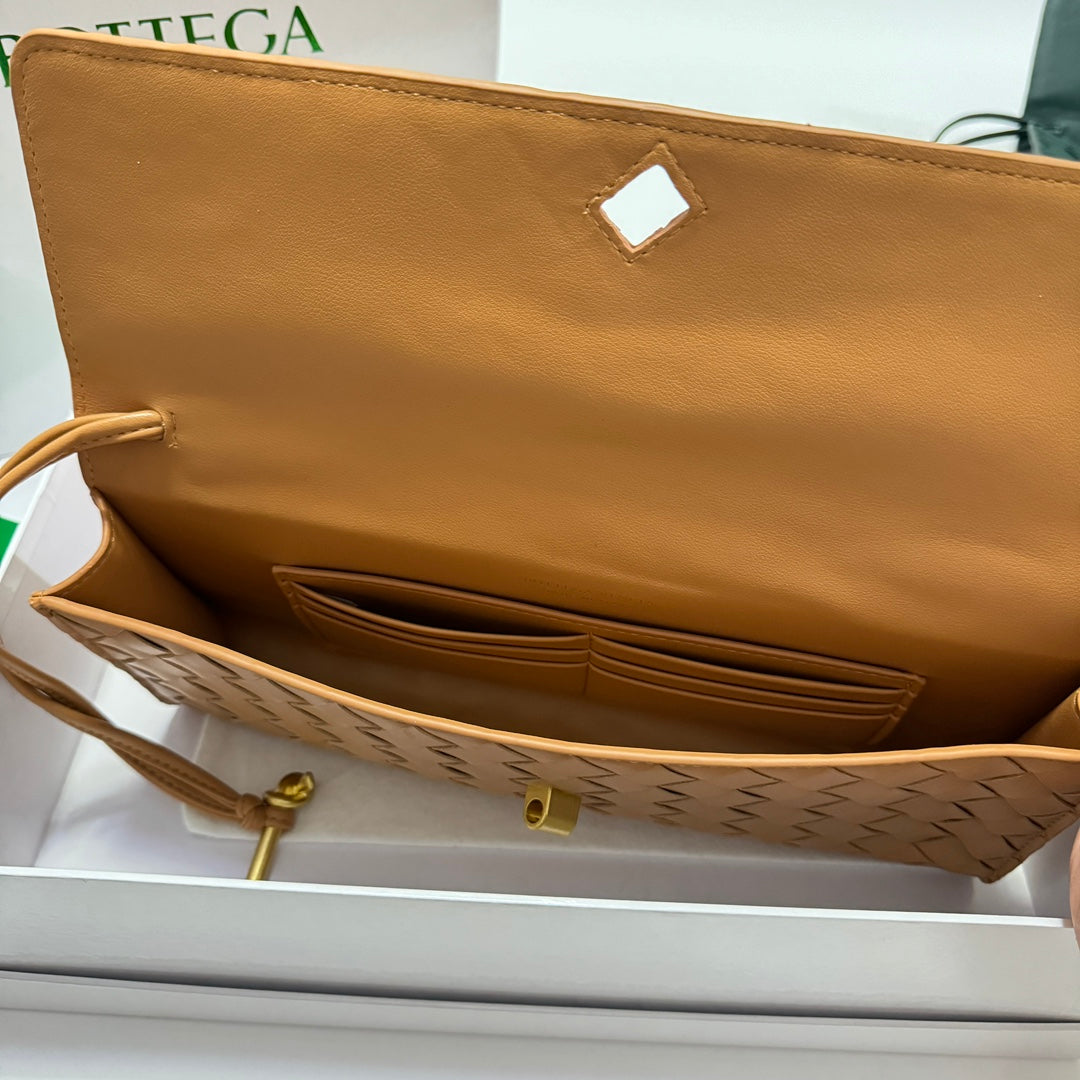 B1X44A380 Popular  leather bag 