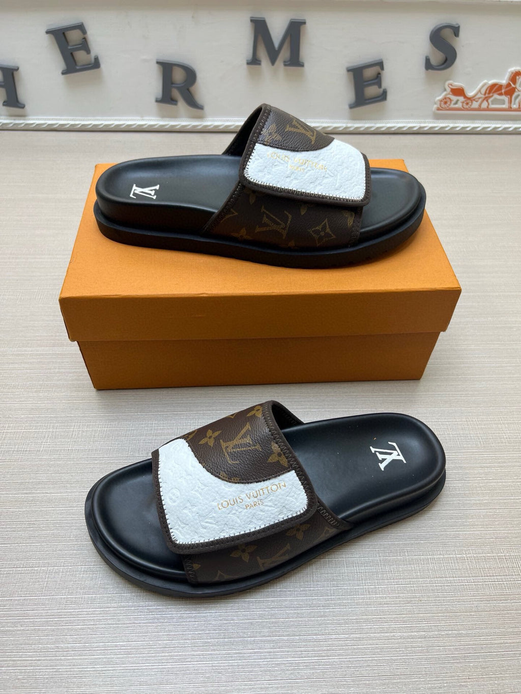 Z5WE250  Popular Slippers