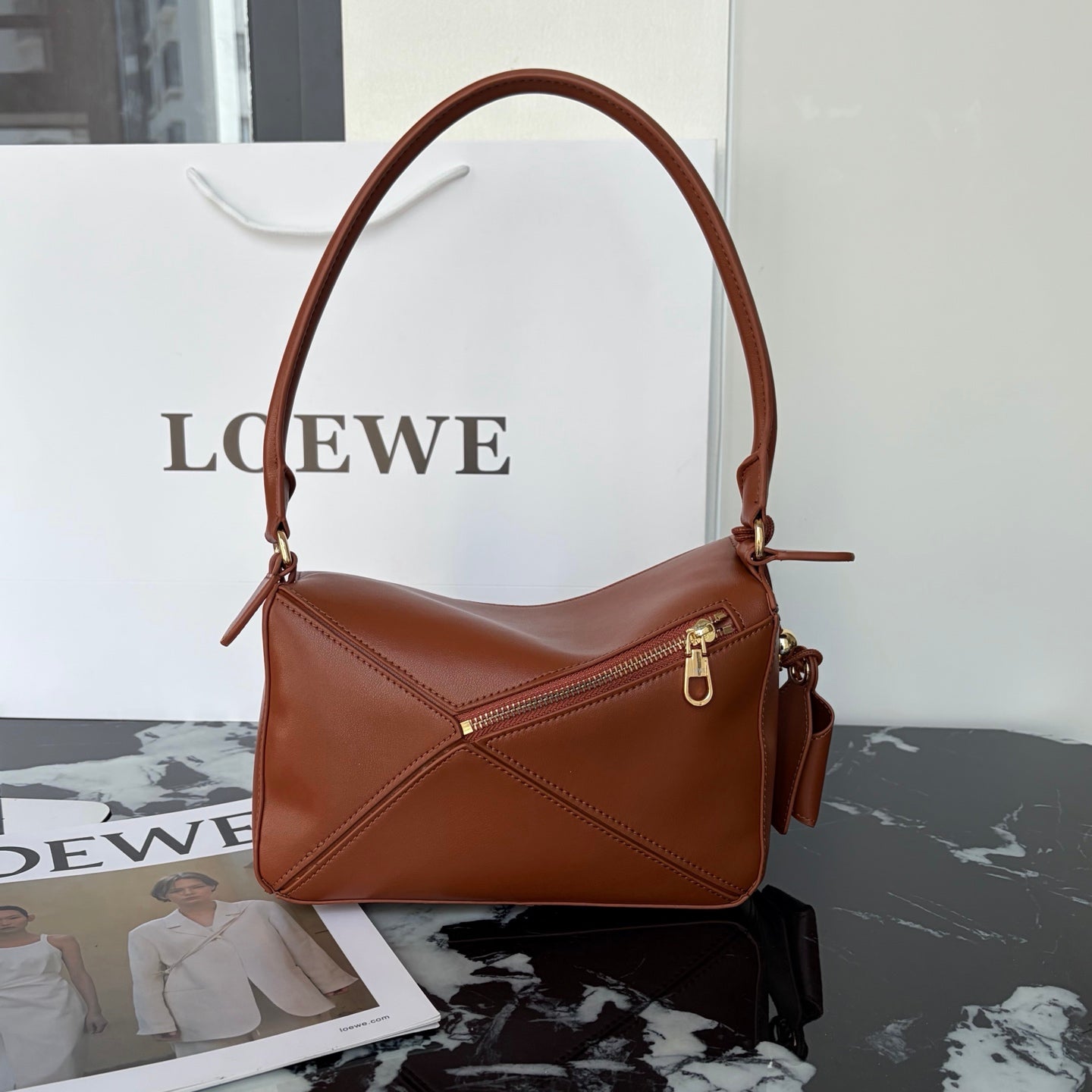 B1R66A16 Popular leather bag