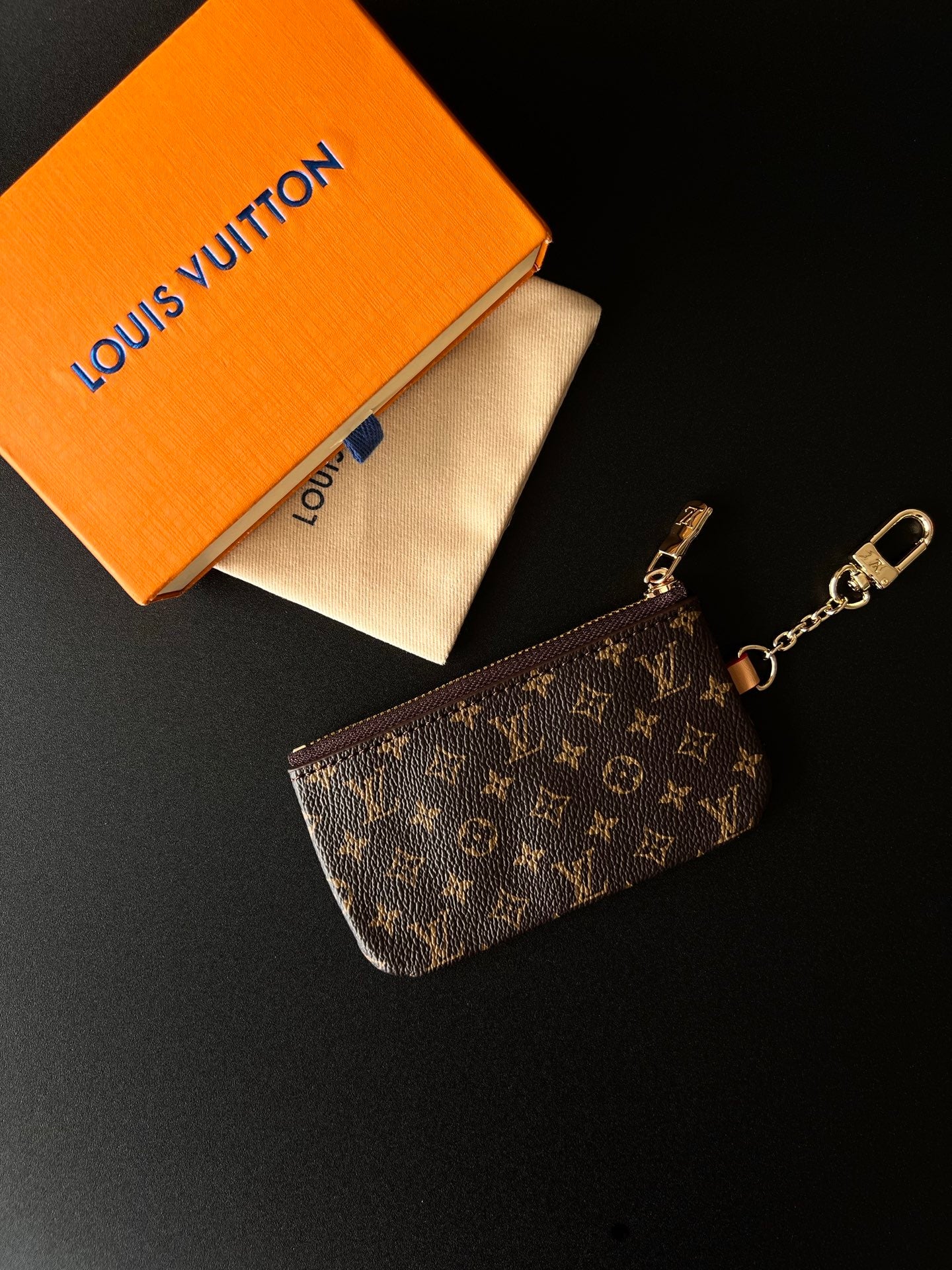 A1R76E64 Popular bag 's charms accessories