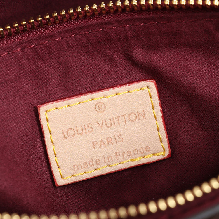 B1X31E12 Popular leather bag 