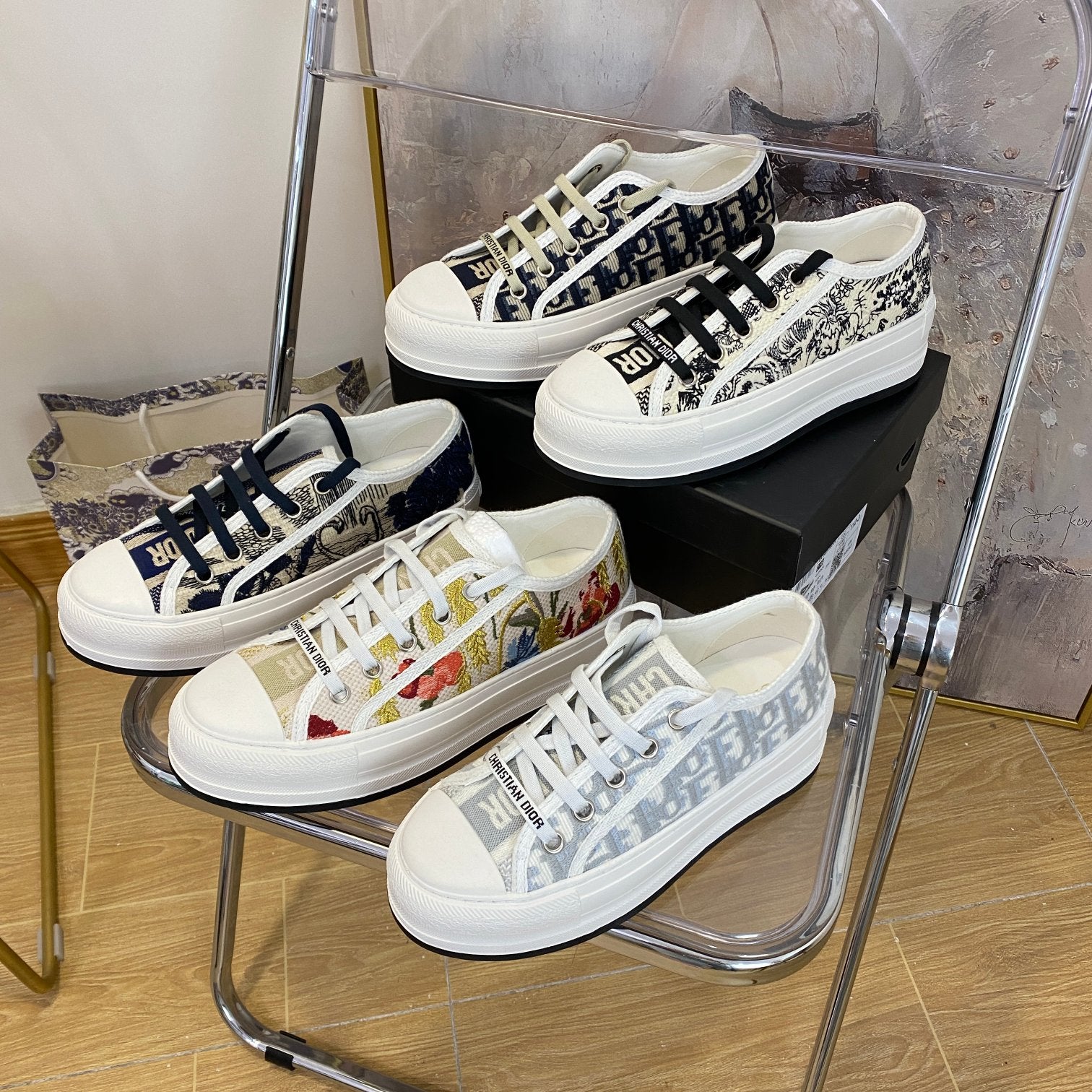 Z1XD67 Popular shoes