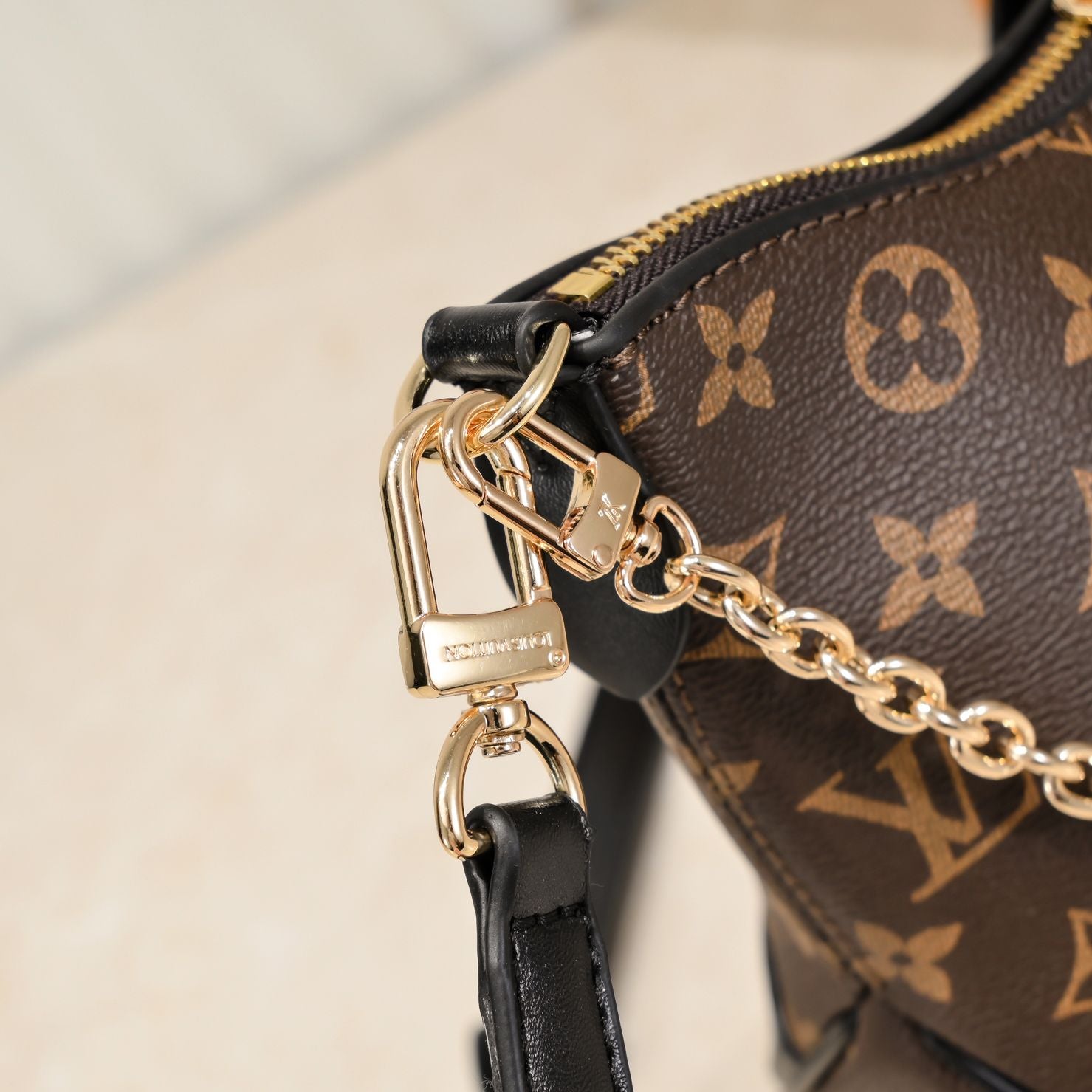 B1X104E57 Popular   leather bag