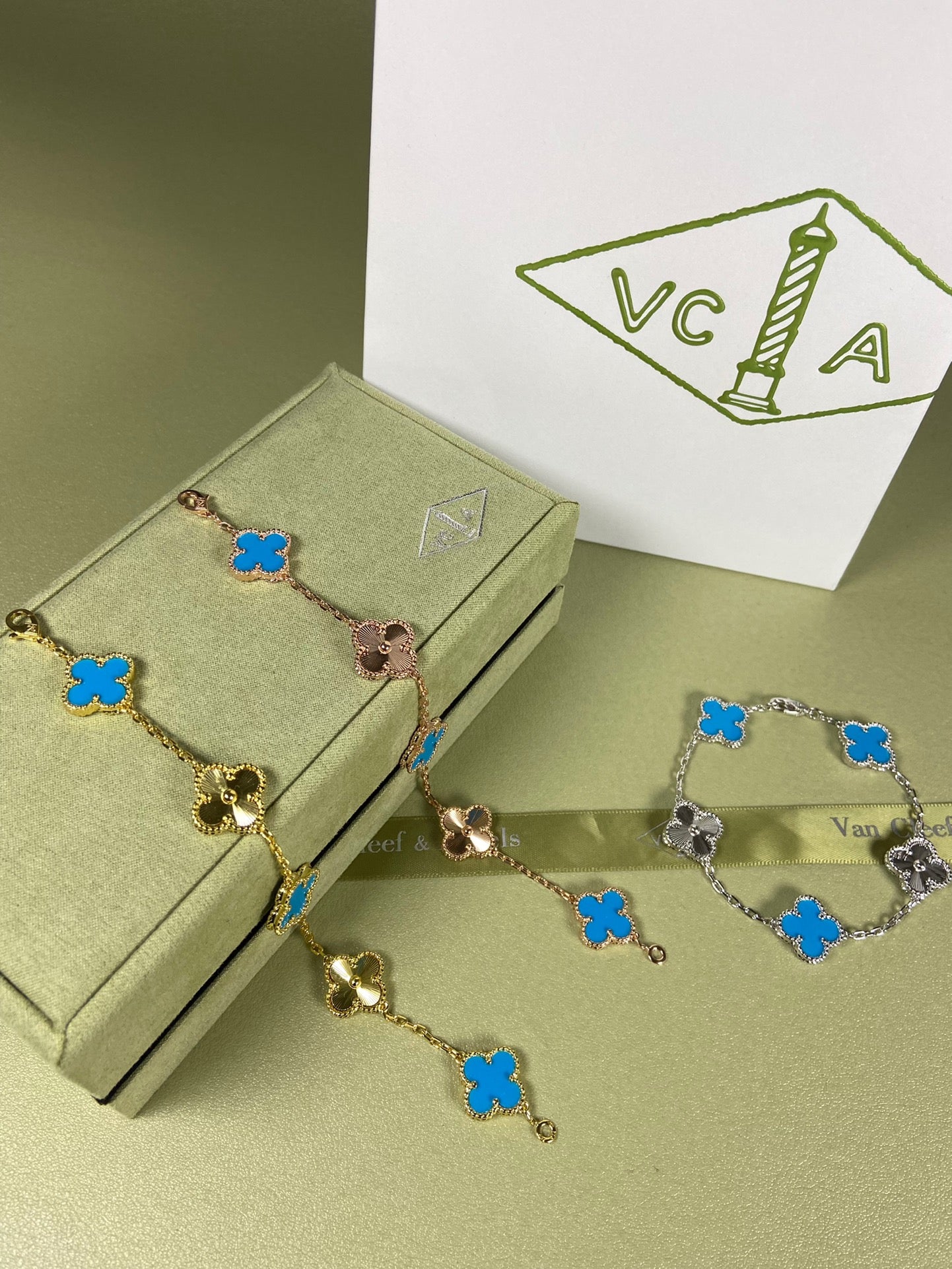 X5X94VA181K  Popular bracelets  5 flowers normal size1.5cm flower