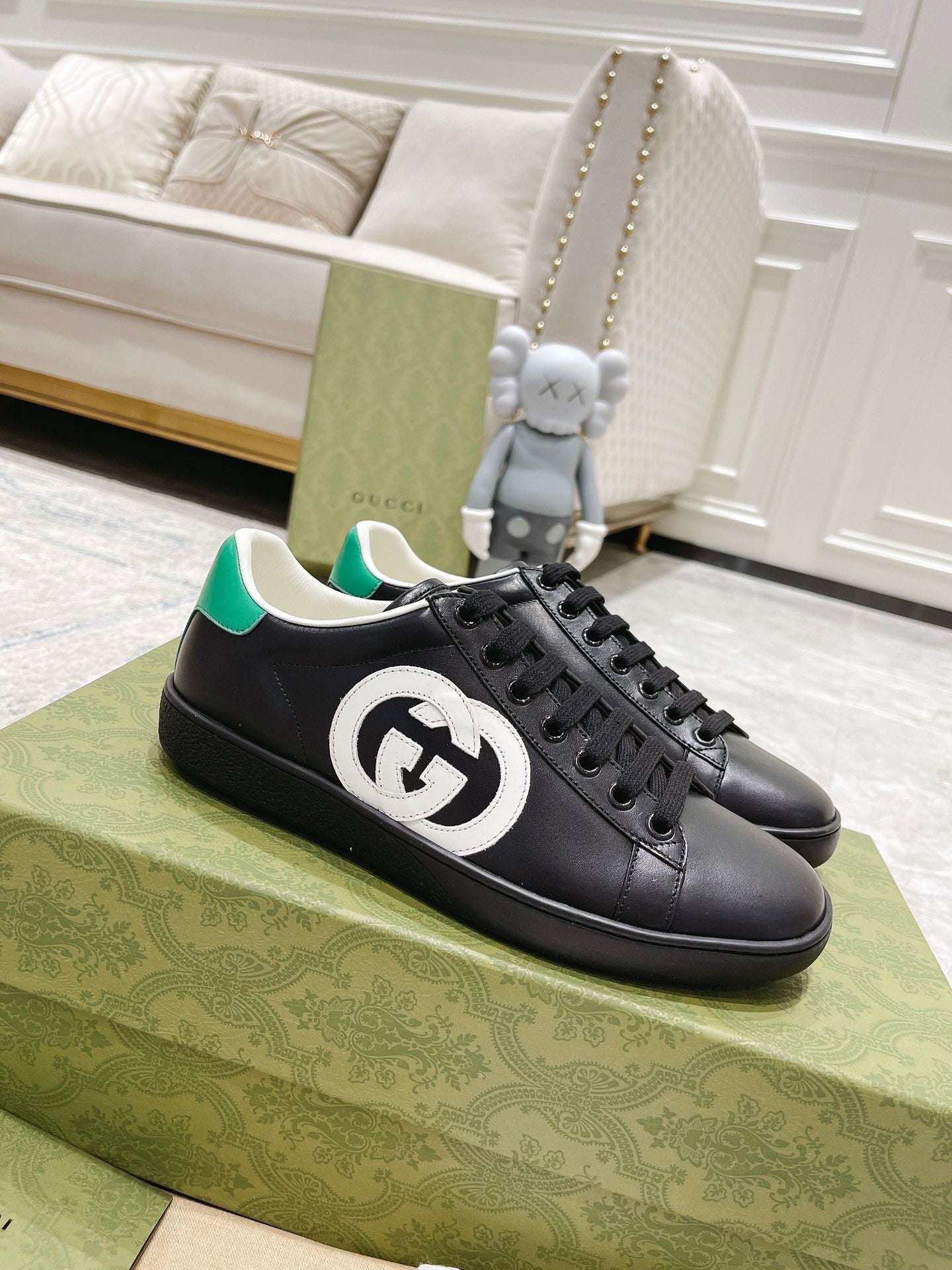 Z2Q105B209 Popular high-quality Shoes