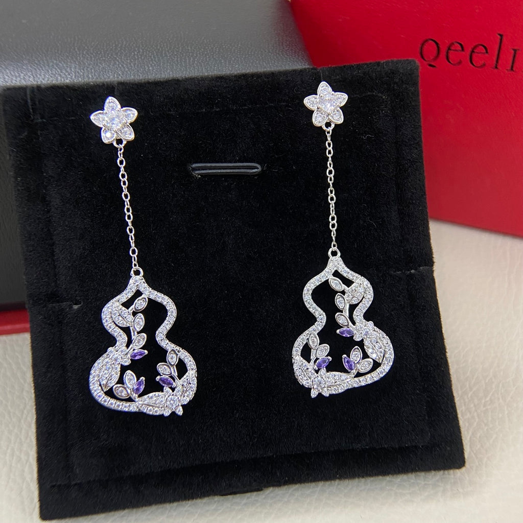X1Z95A18E Popular Earrings