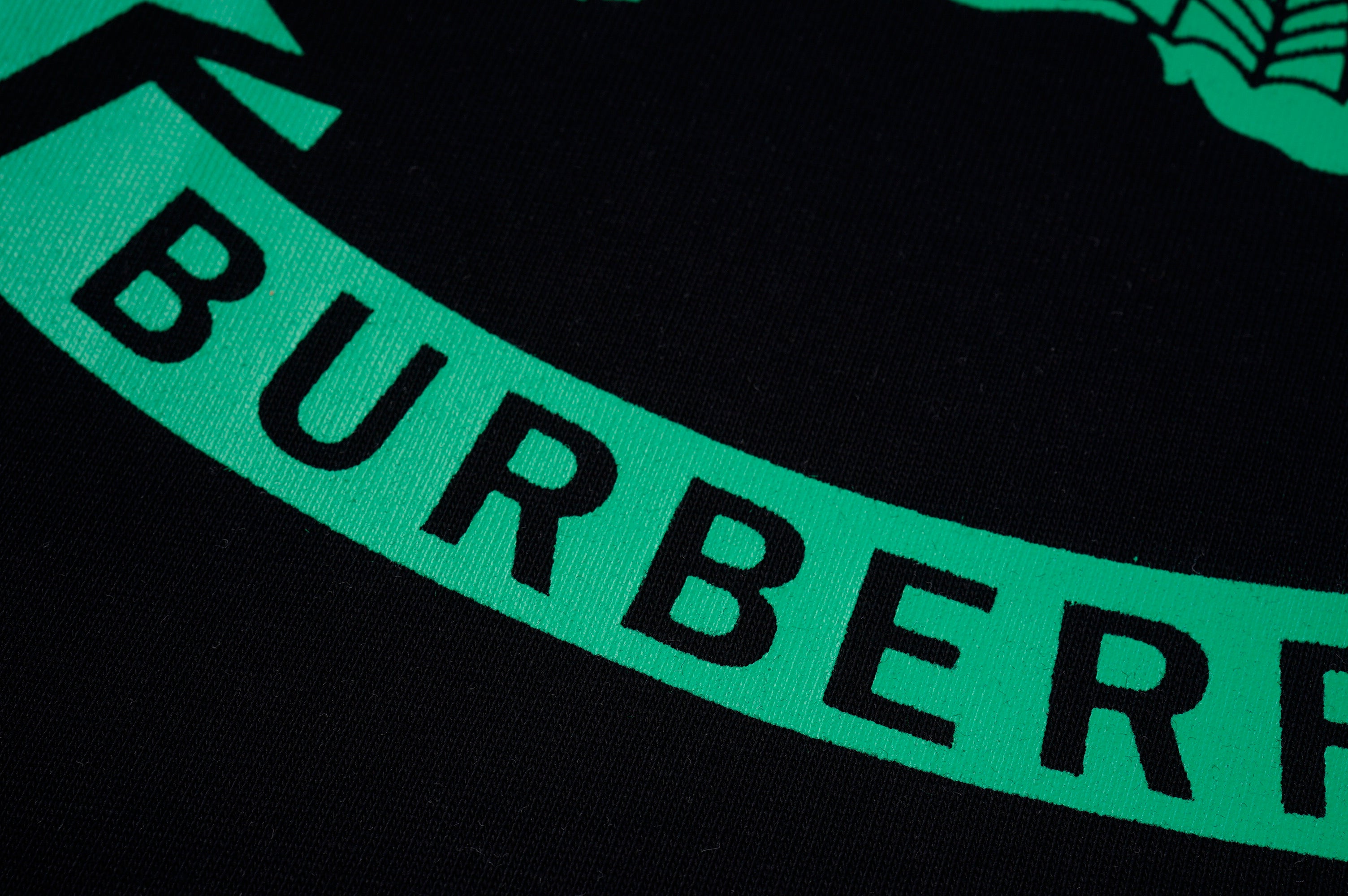 U1W25R34  Popular T-shirts