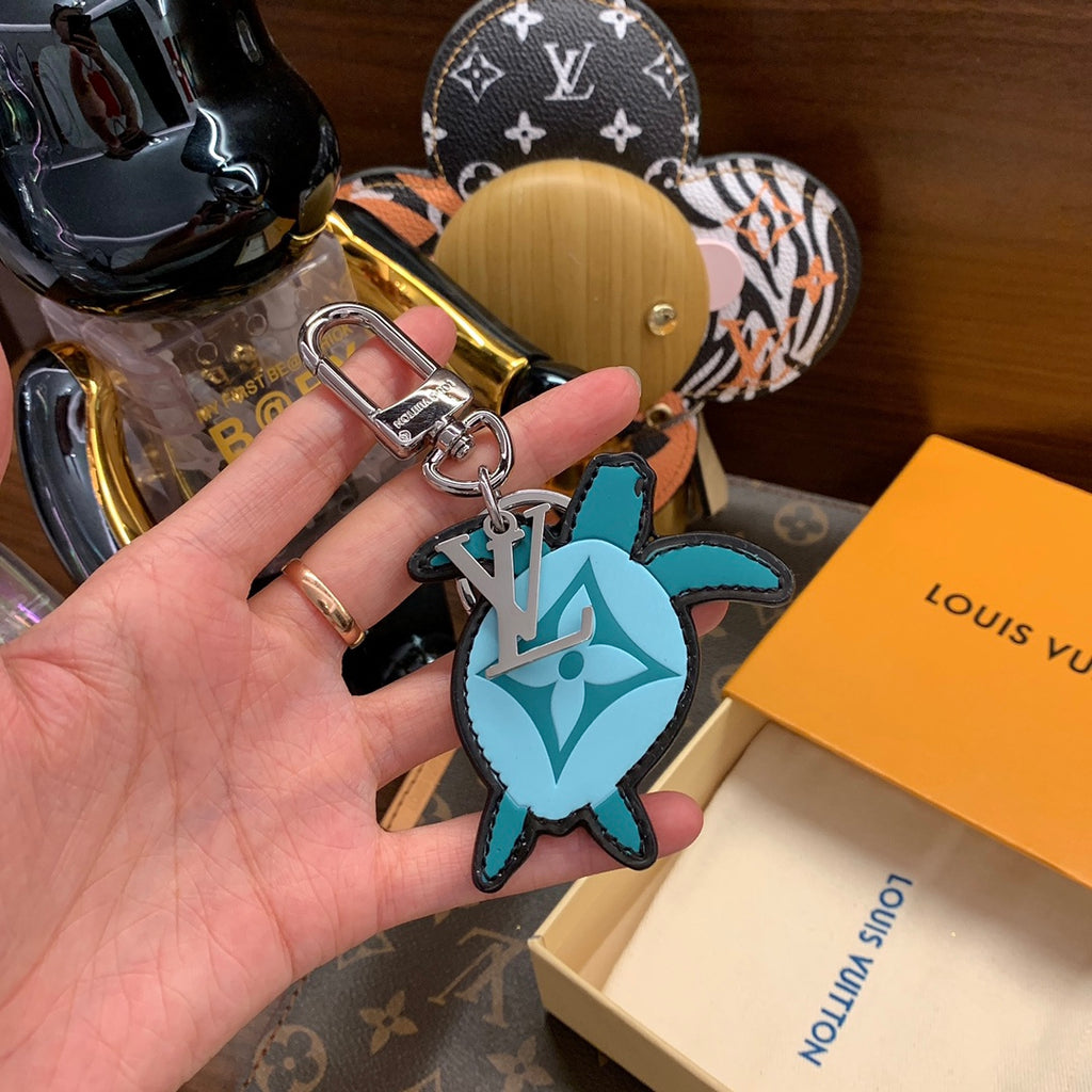 A1Q105E13 Popular bag 's charms accessories