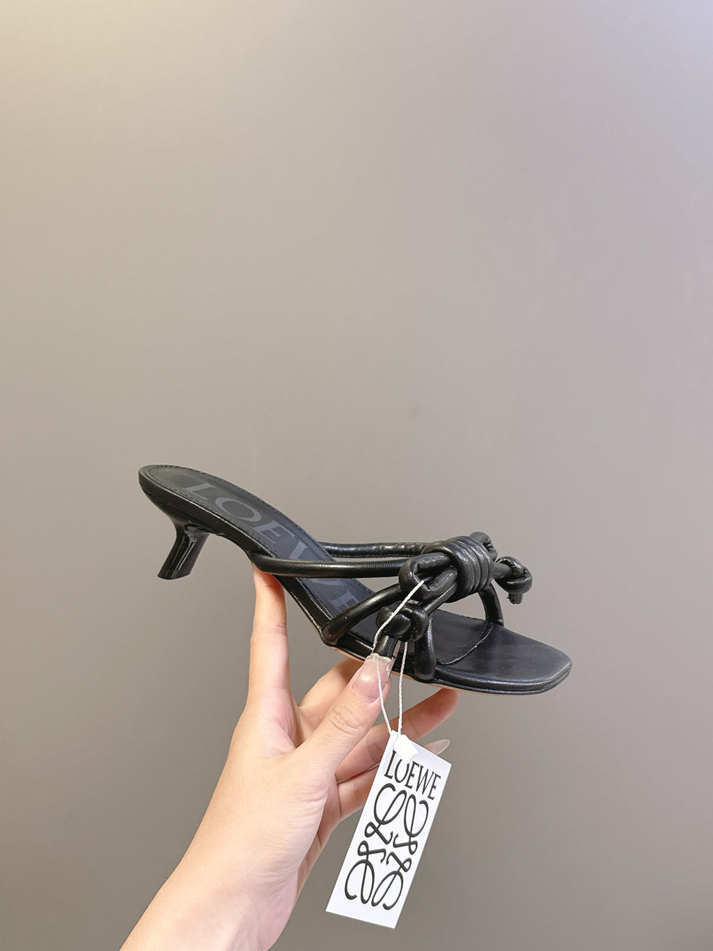 Z2X66A24 Popular high-quality leather Shoes