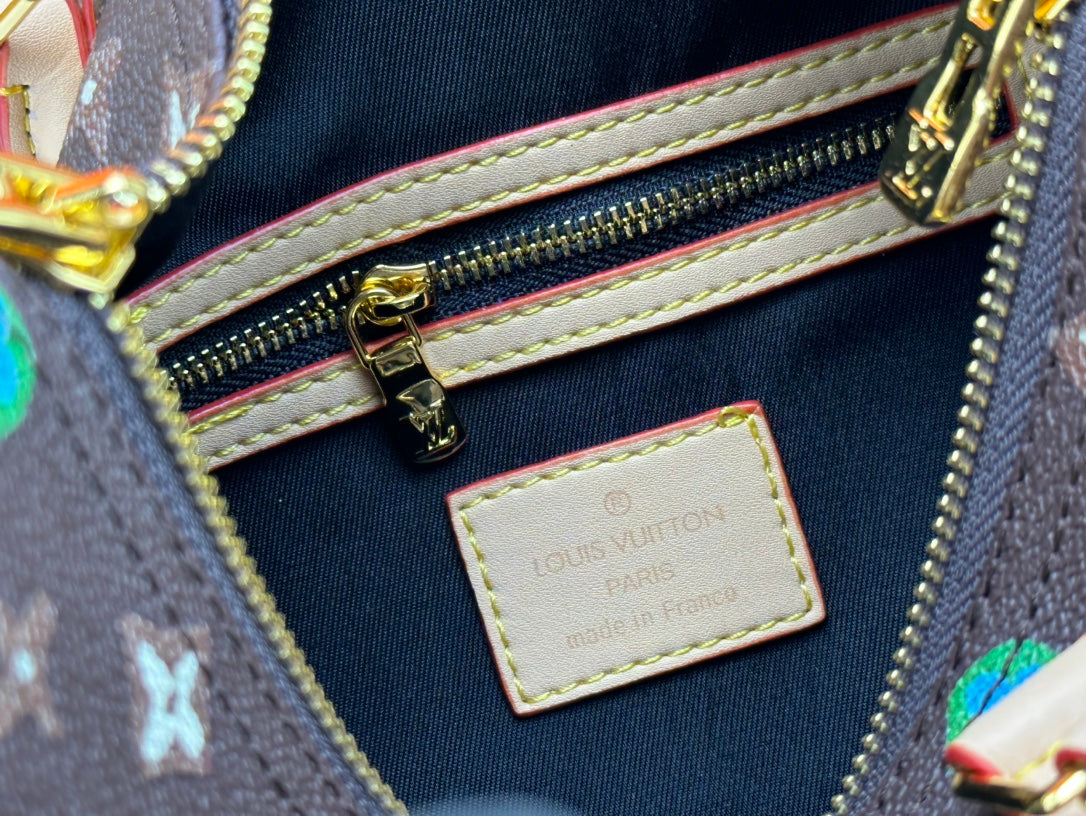 B1X44E408 Popular    leather bag