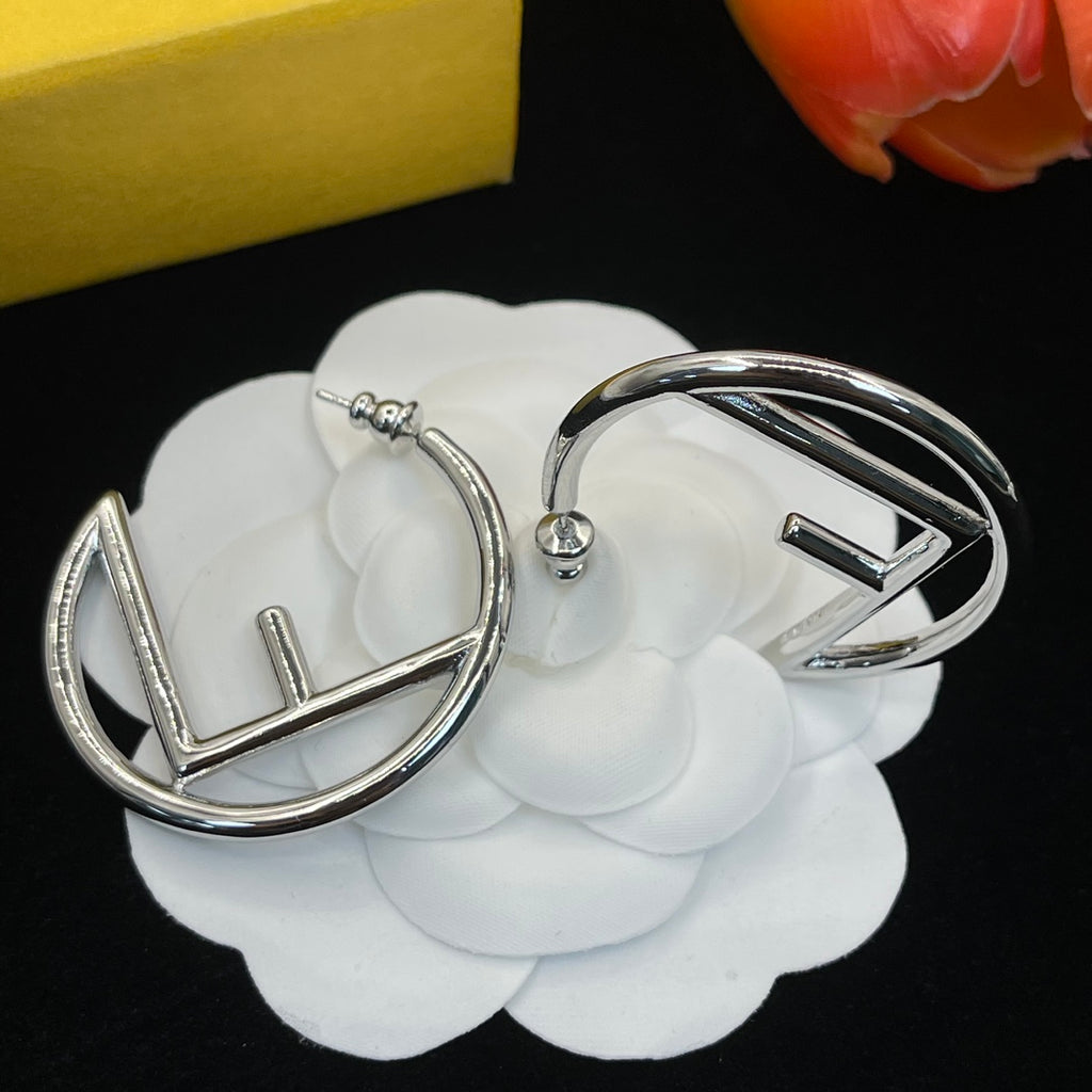X1Z94F647E Popular  Earrings