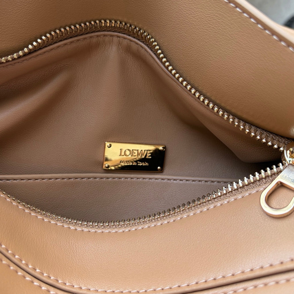 B1R66A16 Popular leather bag