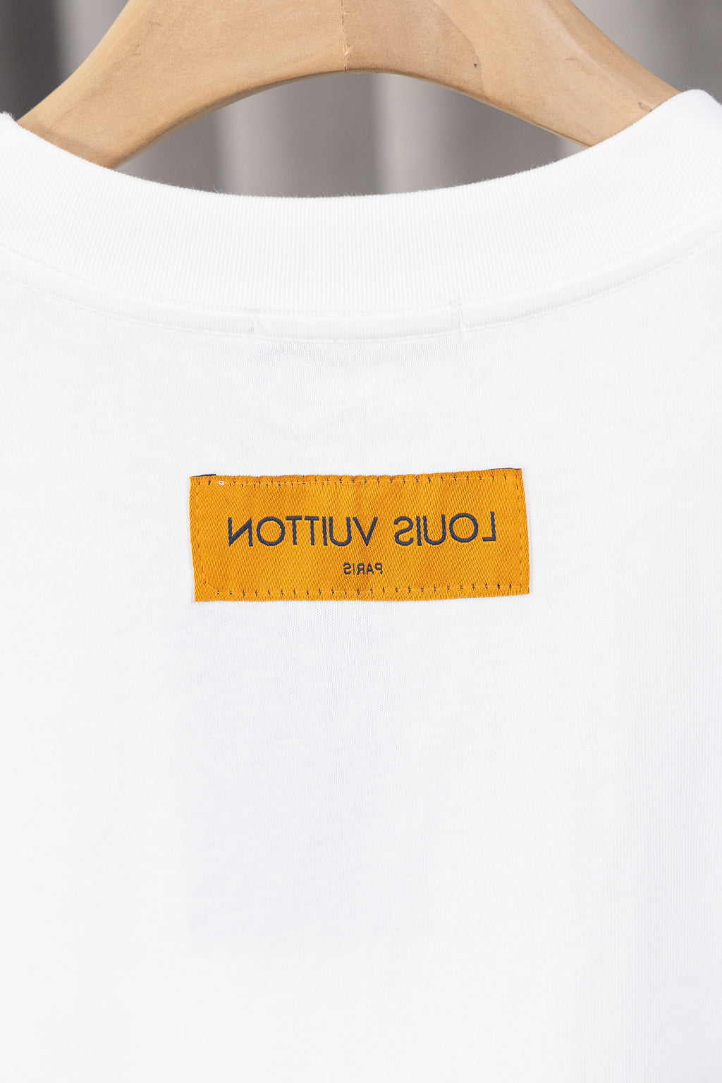 U1P36E137 Popular T-shirts