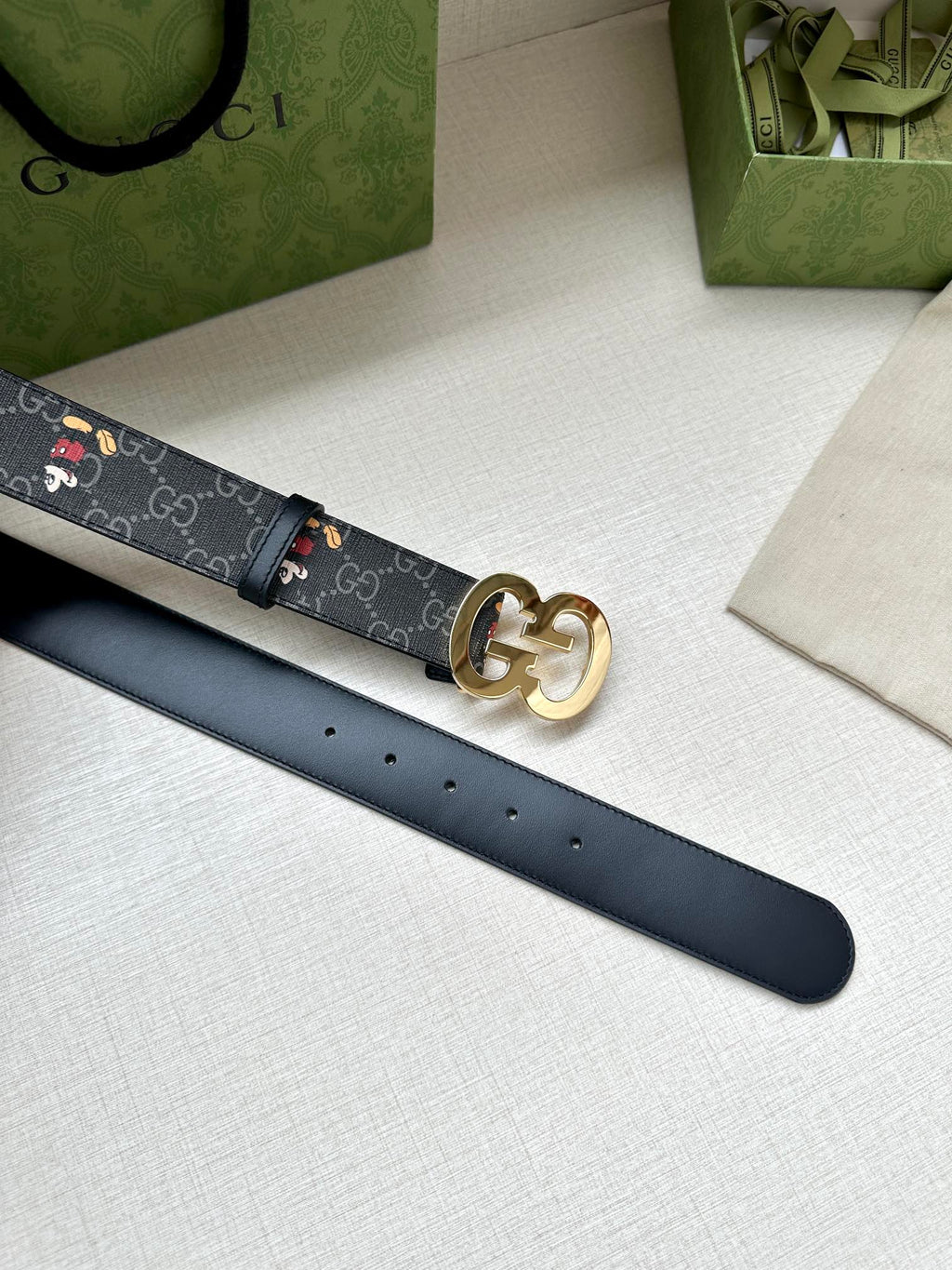 P1R55B229 Popular High quality belt With full package