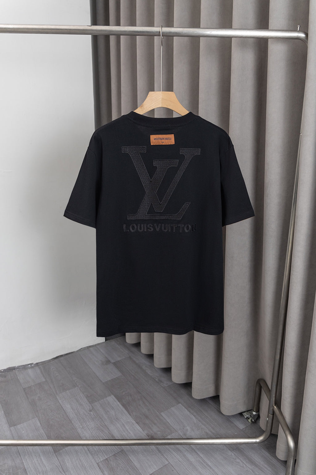 U1W25E3  Popular T-shirts