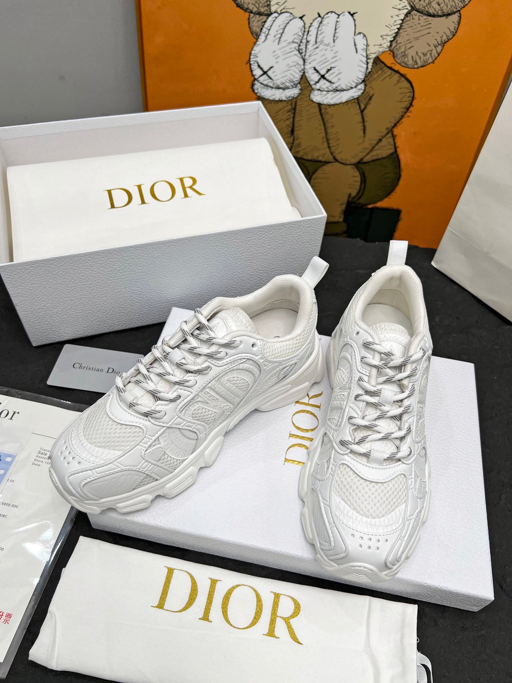 Z2Q105D311 Popular high-quality Shoes
