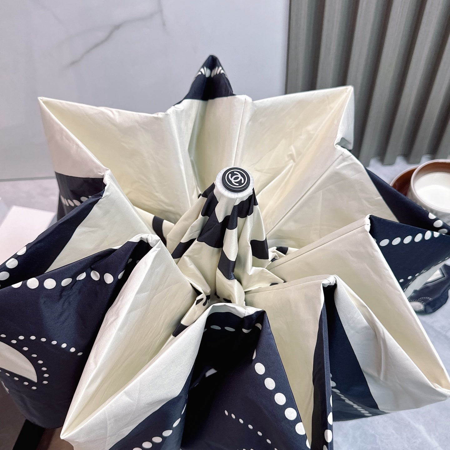 J1R85C45 Popular UV resistant umbrella
