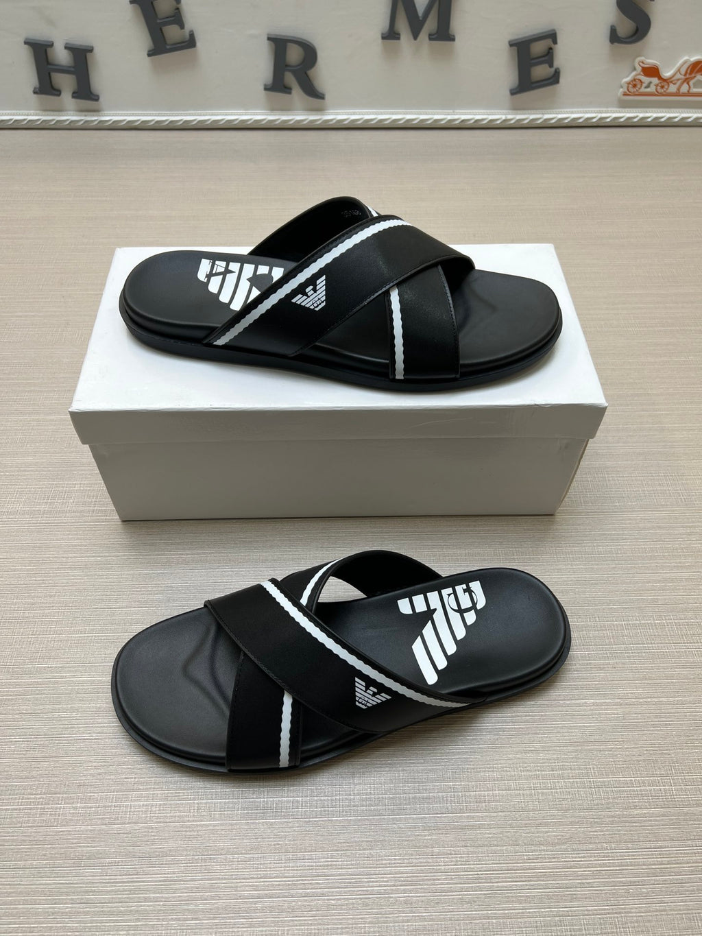 Z5ZA102 Popular slippers