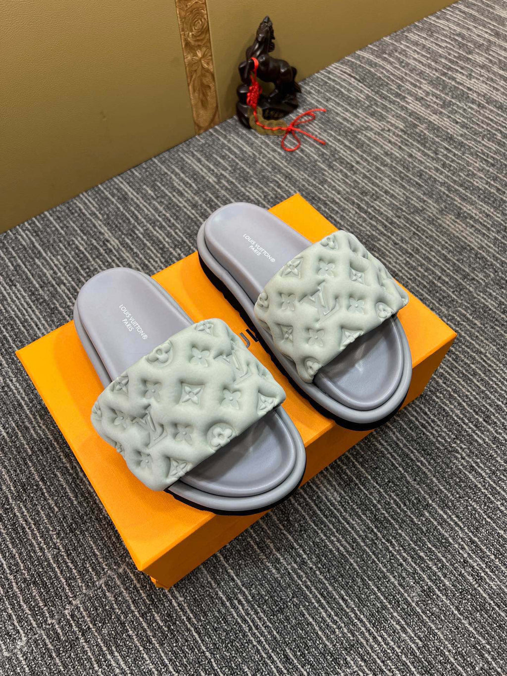 Z5YE116 Popular Slippers