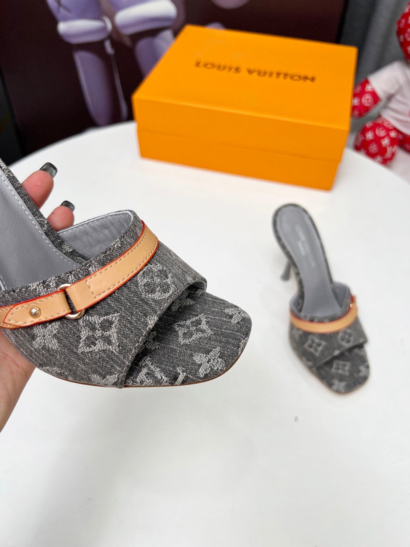 Z2R45E25  Popular high-quality shoes