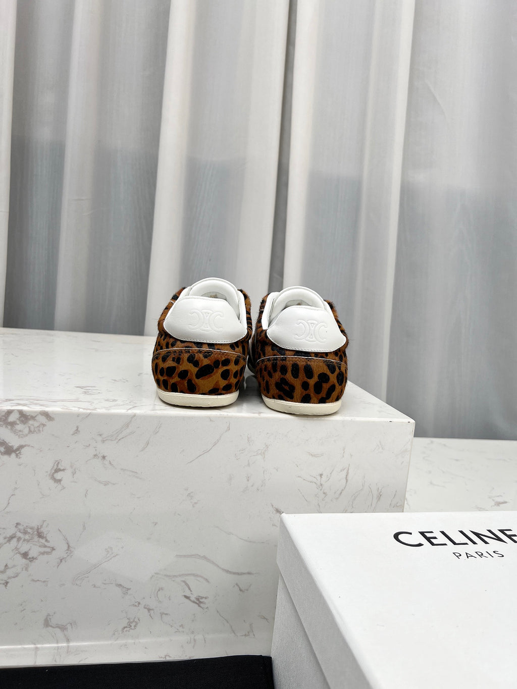 Z2Q105N270 Popular high-quality Shoes