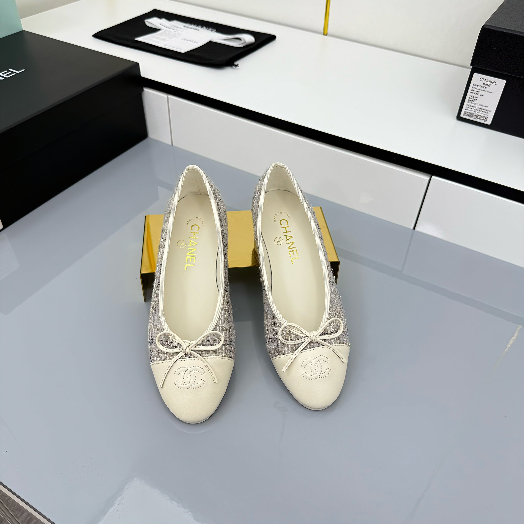 Z2Q105C413 Popular high-quality leather Shoes