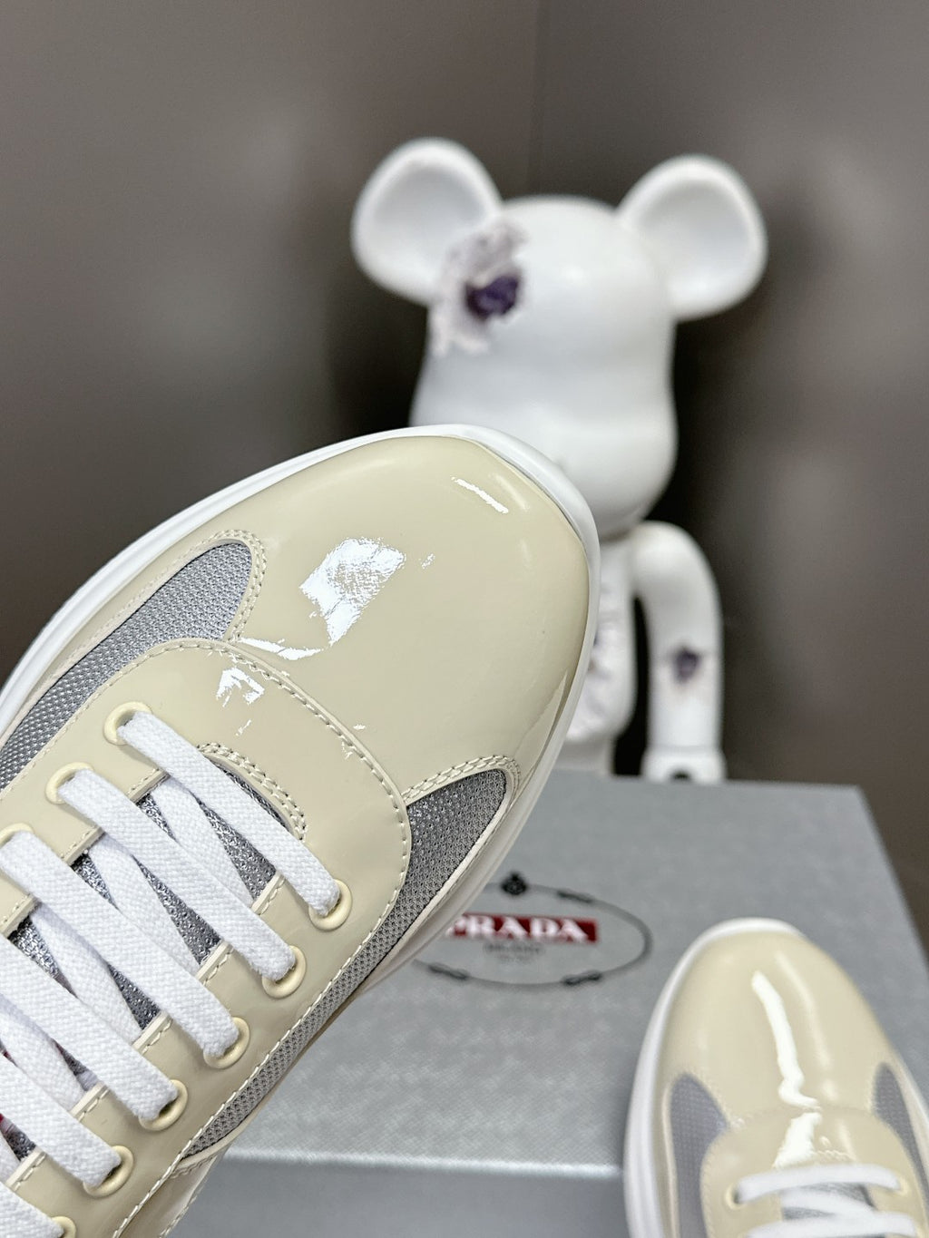 Z2Q105P384 Popular high-quality Shoes