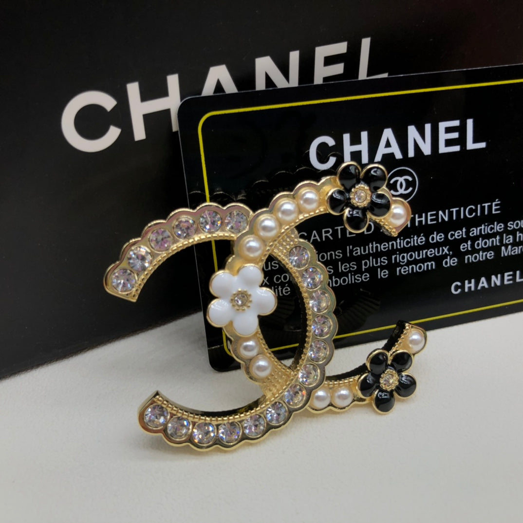 X14C874   Popular Brooch