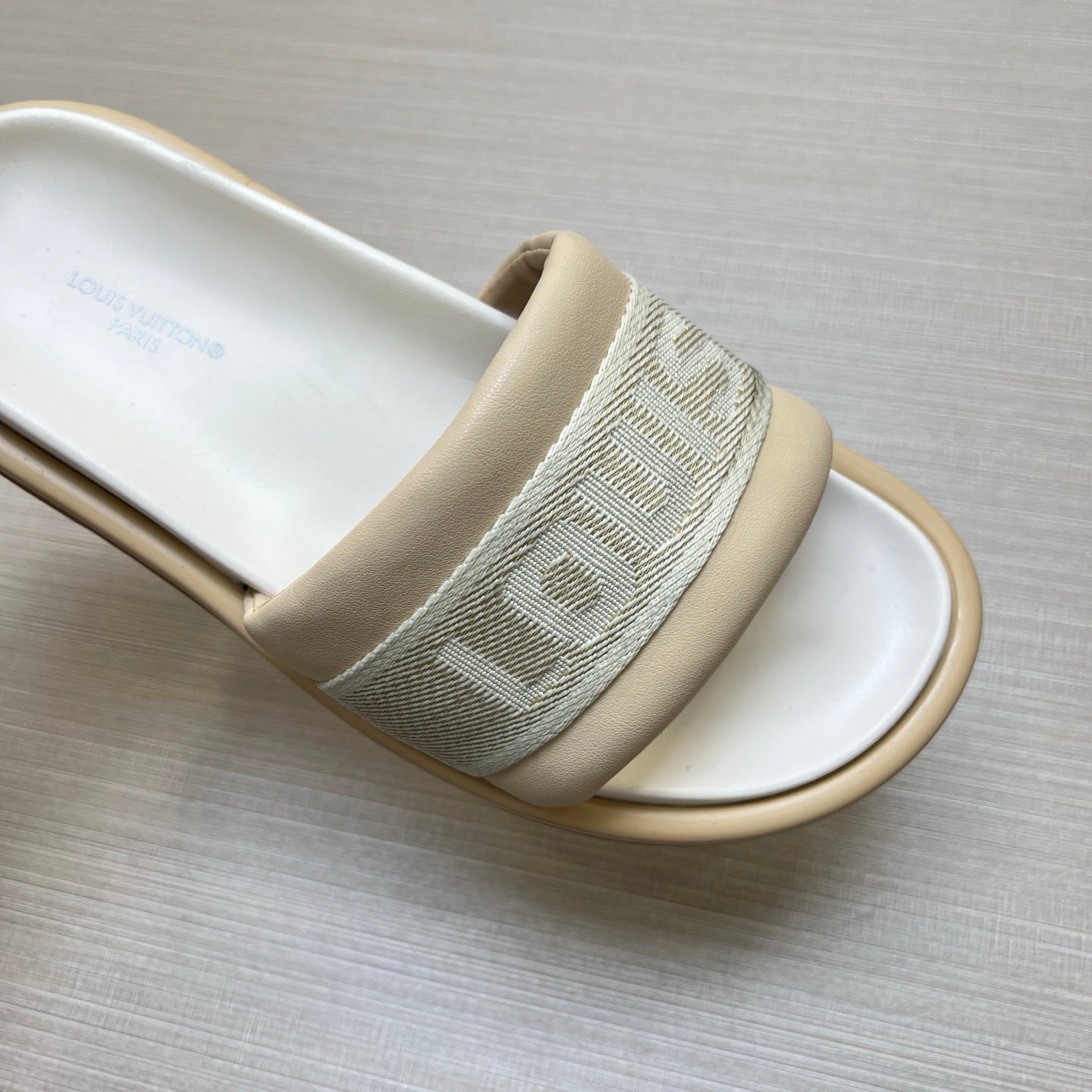 Z5Z35E299 Popular Slippers