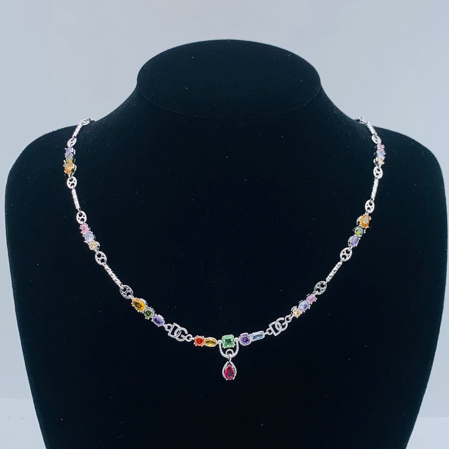 X1Q85A247X Popular Necklace