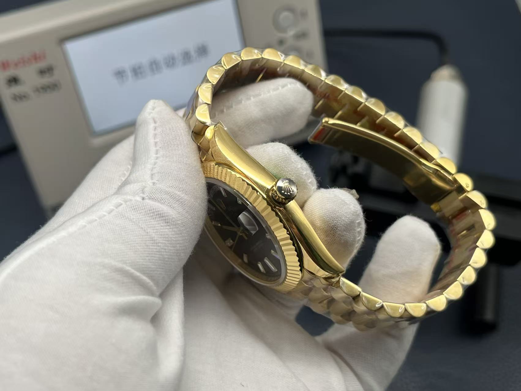 L1R36L12 Popular Watches