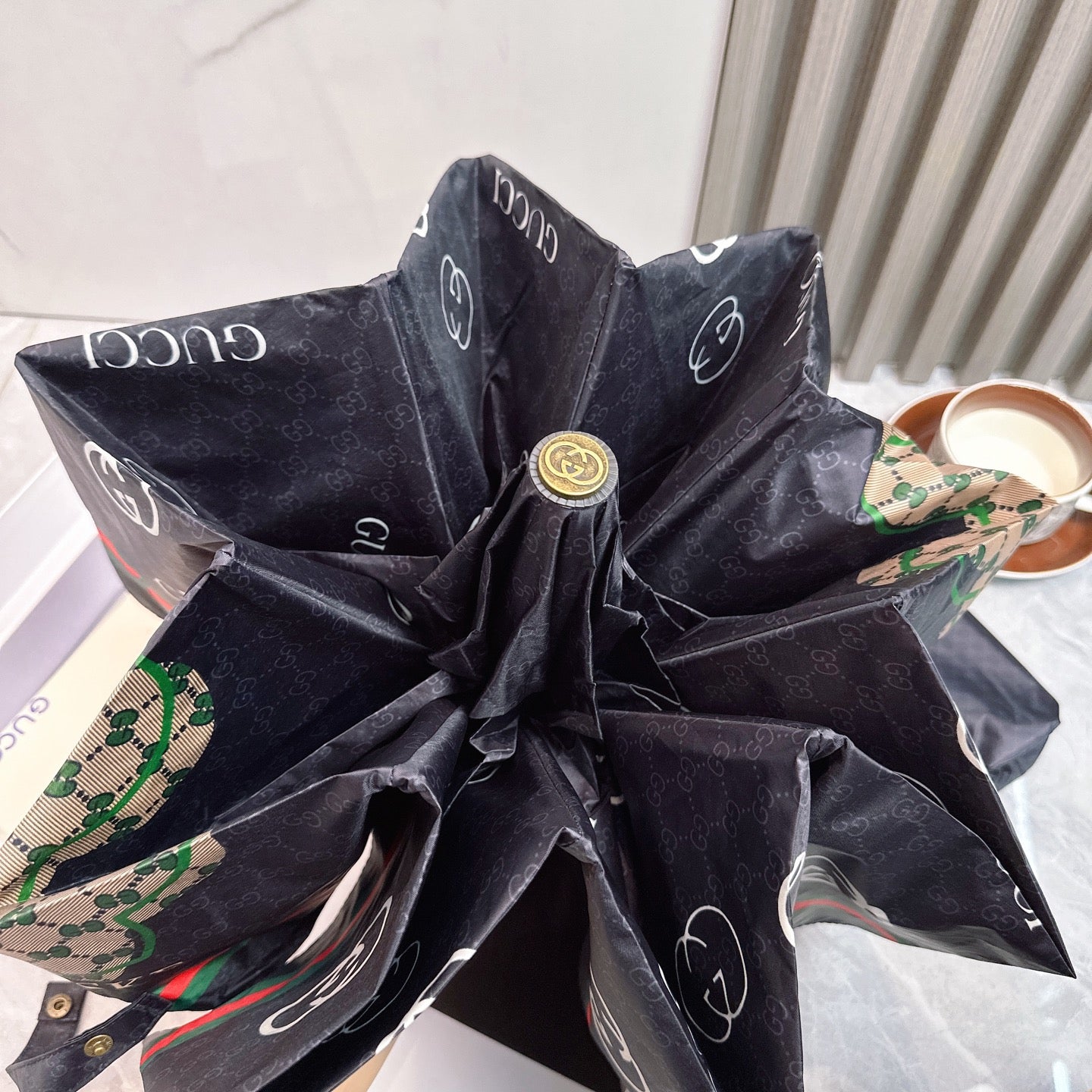 J1R85B10 Popular UV resistant umbrella