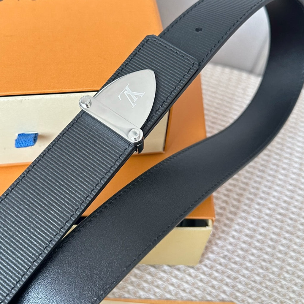 P1Q64E136 Popular  High quality belt With full package