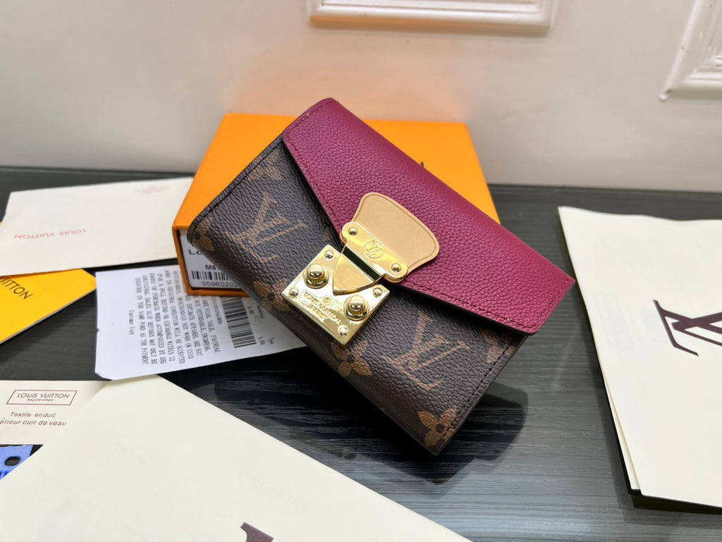 B1N55E43 Popular  leather wallets